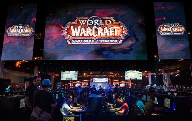 Fãs da Blizzard jogam 'World of Warcraft' na BlizzCon 2014; edição teve como destaque a revelação de 'Overwatch' (Foto: Divulgação/Blizzard)