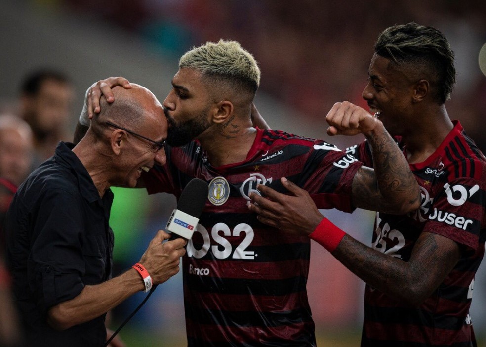 Gabigol comemora o terceiro gol do Flamengo contra o Bahia &mdash; Foto: Andr&eacute; Mour&atilde;o/Foto FC