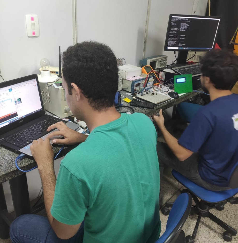 Pesquisadores do Piauí desenvolvem equipamento para utilizar um respirador mecânico para até quatro pacientes — Foto: Equipe Pulmonar/ Divulgação