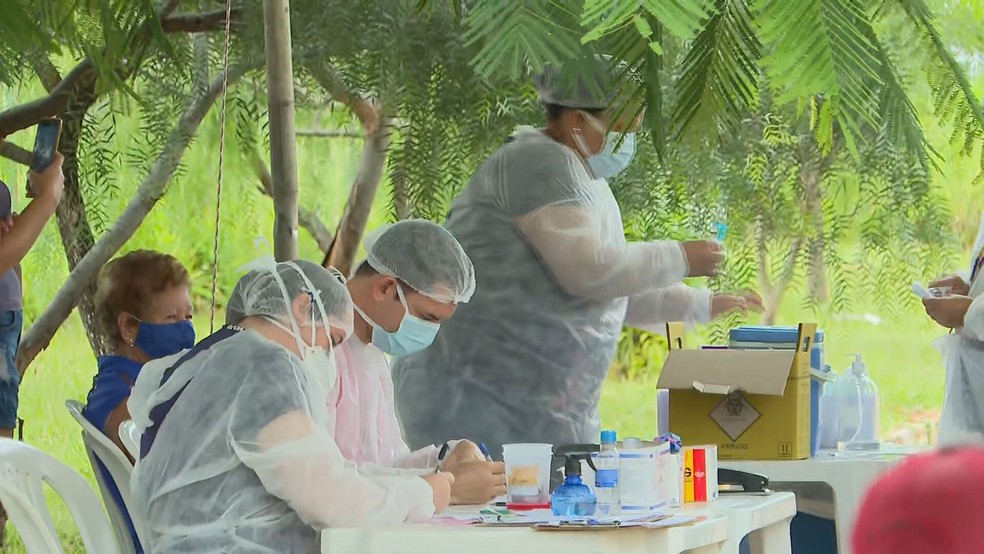 Vacinação contra Covid-19 no DF em imagem de arquivo — Foto: TV Globo/ Reprodução