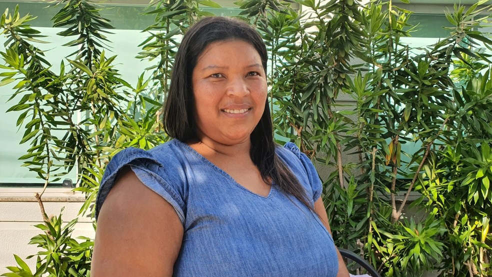 Eliana Regina dos Santos, de 46 anos, é neta de Deolinda — Foto: Heloise Hamada/g1