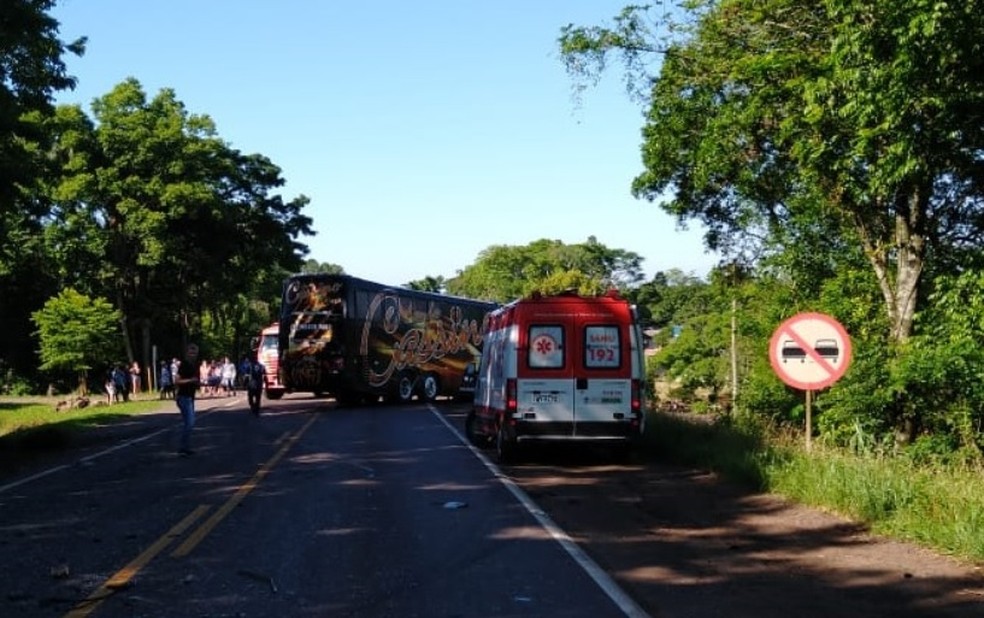 Integrantes de banda voltavam de festa na Serra para Santa Cruz do Sul quando o acidente aconteceu — Foto: CRBM/Divulgação