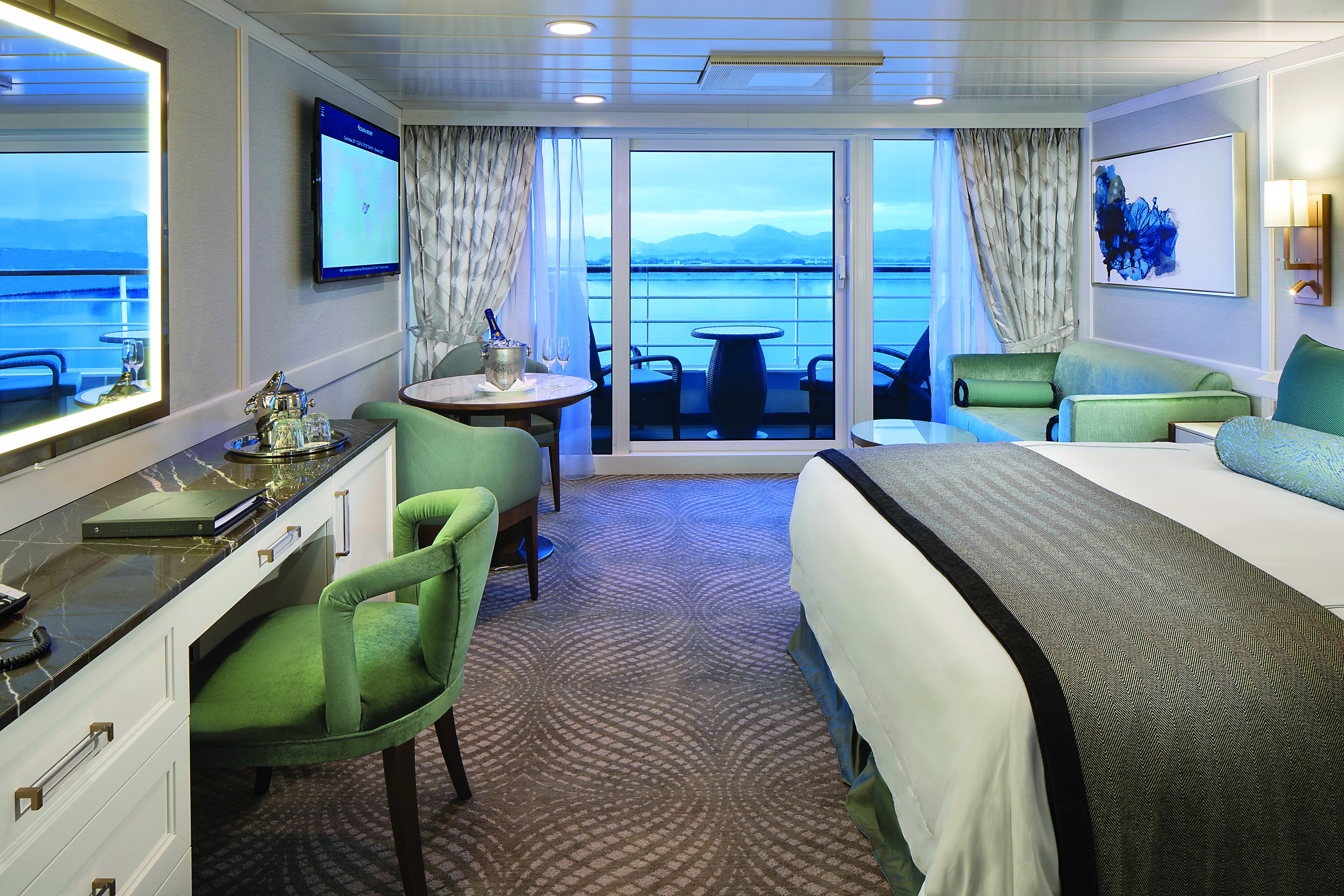 Penthouse Suite Cat. PH3 - Room #8001 Deck 8 Forward StarboardInsignia - Oceania Cruises (Foto: ©2018 Michel Verdure)