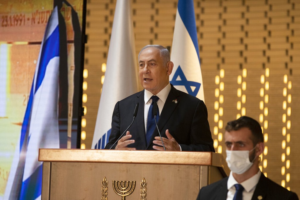 Primeiro-ministro Benjamin Netanyahu discursa em Jerusalém em 14 de abril de 2021 — Foto: Maya Alleruzzo/Pool/Arquivo/AP Photo