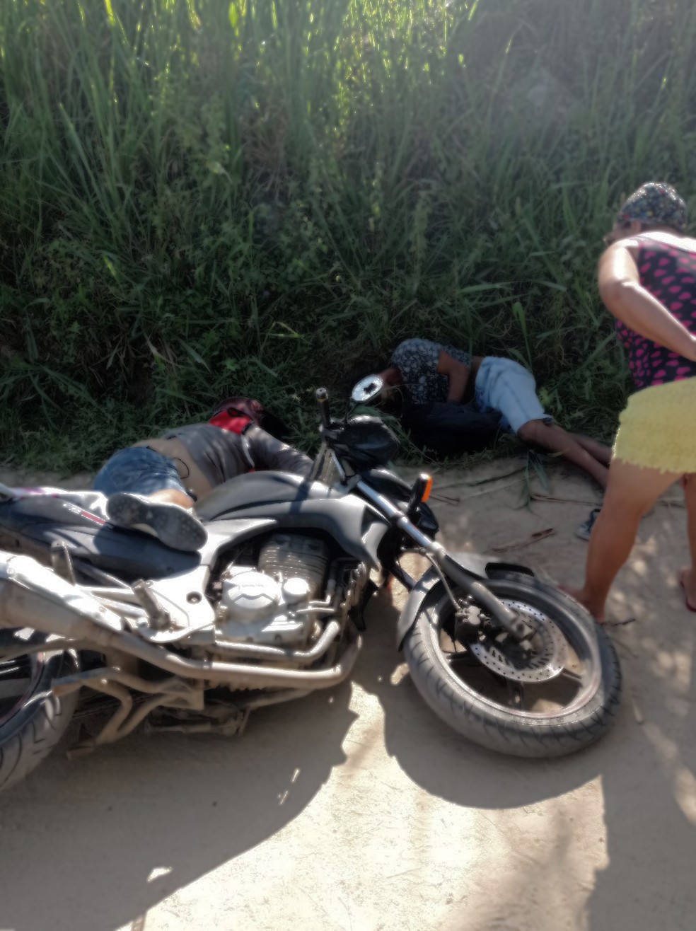 Mototaxista e um passageiro são assassinados em Taquara de São Pedro, zona rural de Altinho — Foto: WhatsApp/Reprodução