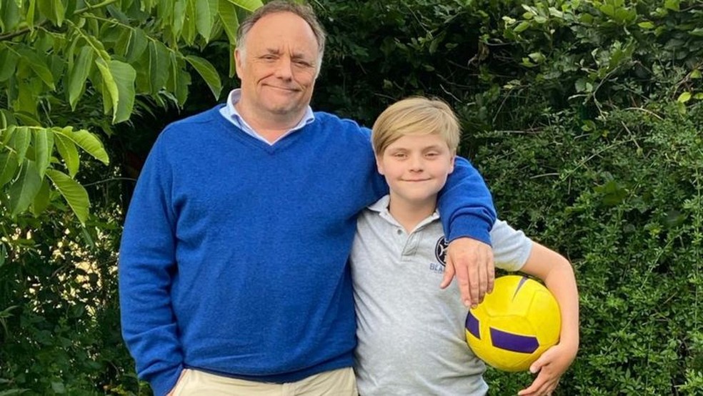 O professor Van Ranst diz que seu filho Milo, de 12 anos, reagiu bravamente à provação — Foto: Marco Van Ranst/BBC