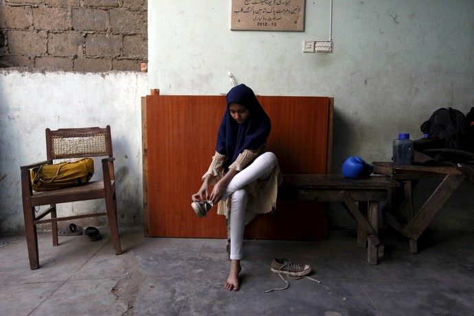 Boxe feminino, Karachi, Paquistão (Foto: Reuters)