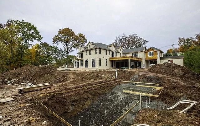 Cardi B compra mansão e investe mais R$ 5,6 milhões em melhorias (Foto: Divulgação)