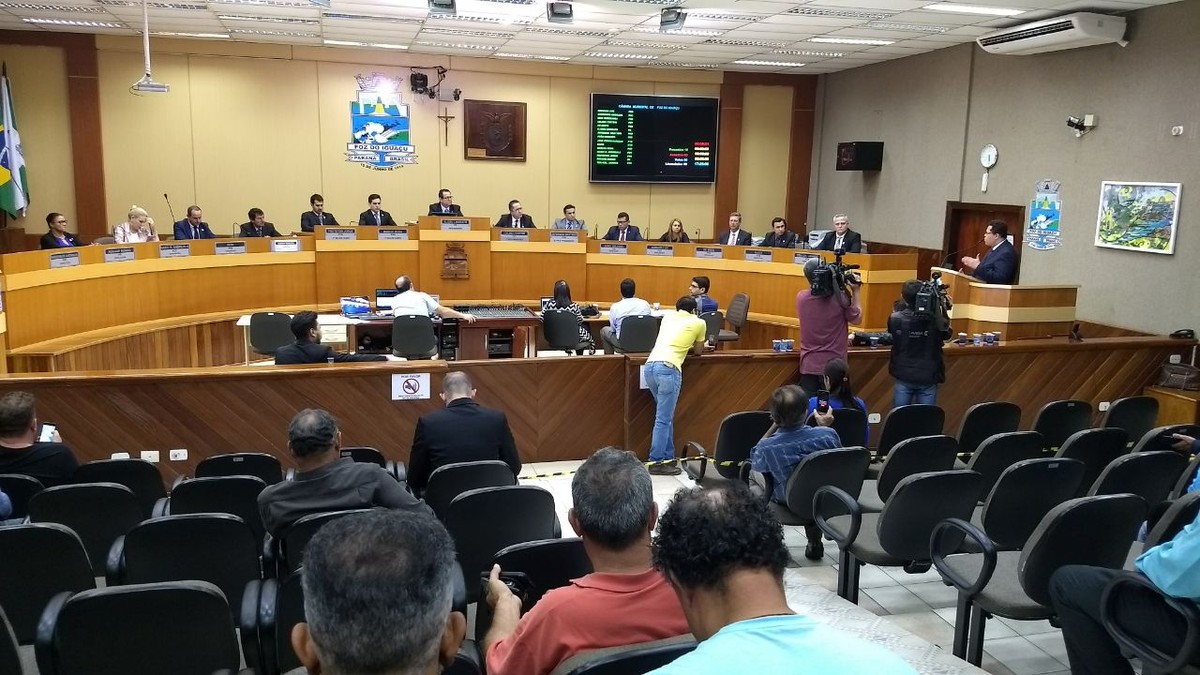Cinco vereadores de Foz do Iguaçu são cassados por quebra de decoro Oeste e Sudoeste G1
