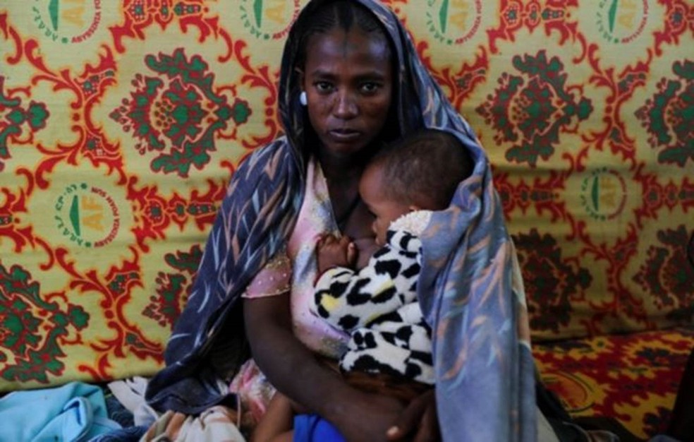 Uma guerra que já dura 16 meses na Etiópia deixou 900 mil pessoas em situação de fome — Foto: Reuters/ via BBC