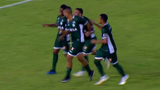 LucÃ£o colocou o GoiÃ¡s na frente com um golaÃ§o