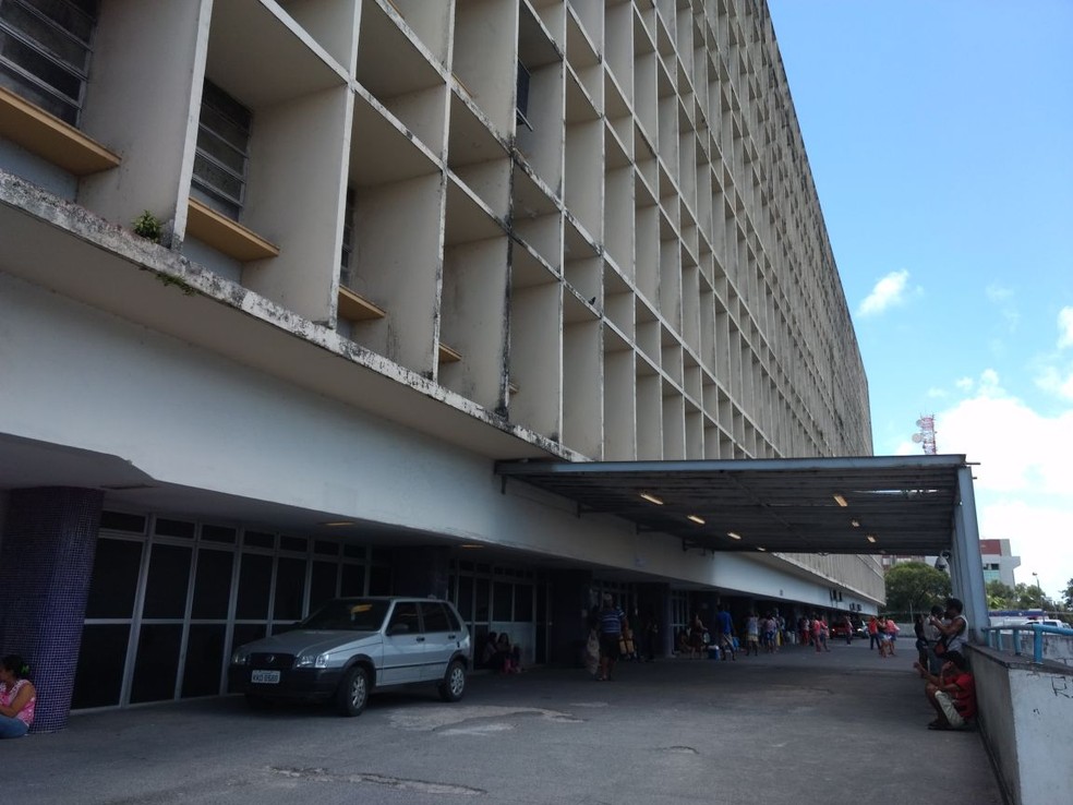 Hospital da Restauração fica no Derby, na área central do Recife (Foto: Pedro Alves/G1 )