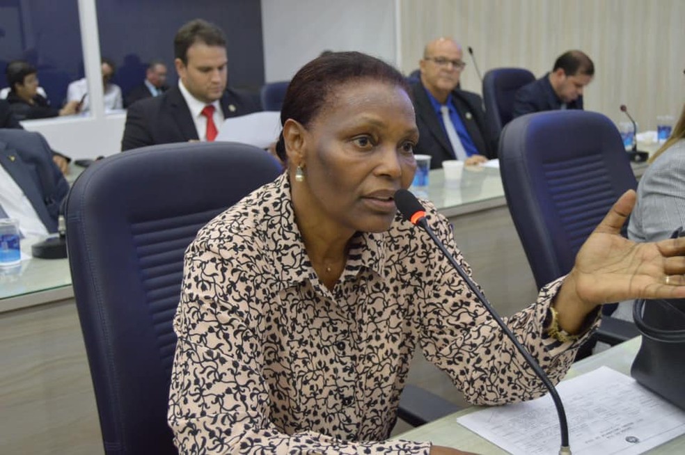 Vereadora Fátima Santiago (PP) diz que muitas mulheres ainda têm dificuldade de ocupar cargos de poder em Alagoas — Foto: Divulgação