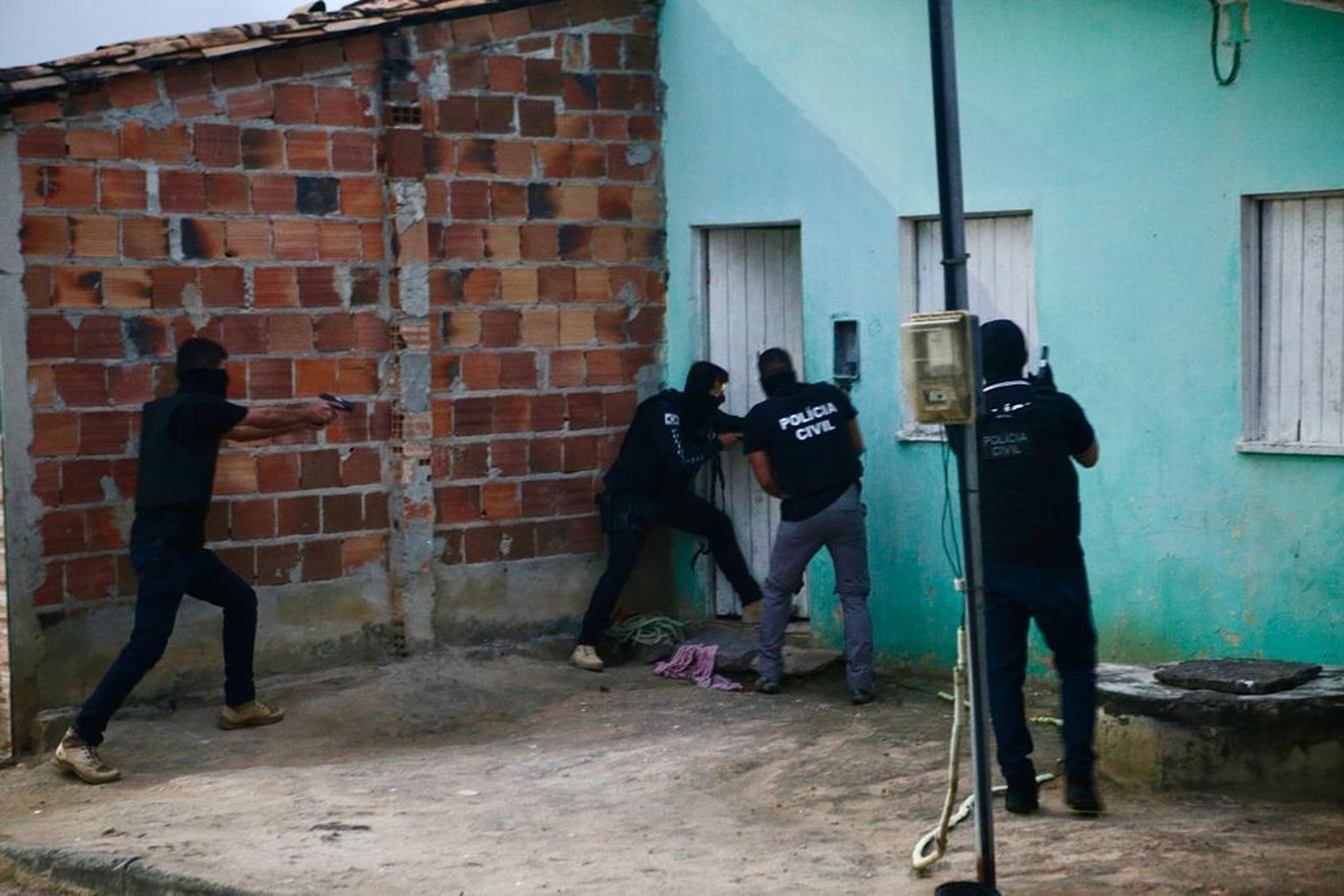 Operação cumpre 16 mandados de prisão contra grupo criminoso em Umbaúba