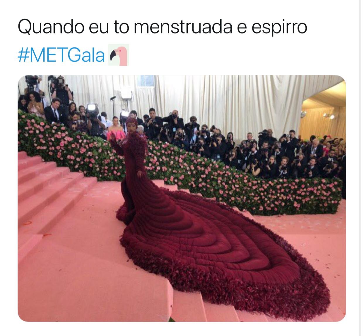 Cenas do Baile do Met 2019 viram meme (Foto: Twitter/ Reprodução)