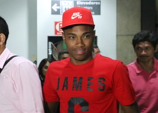 Ex-volante do Grêmio critica Vitinho no Twitter: Queimou o nosso filme
