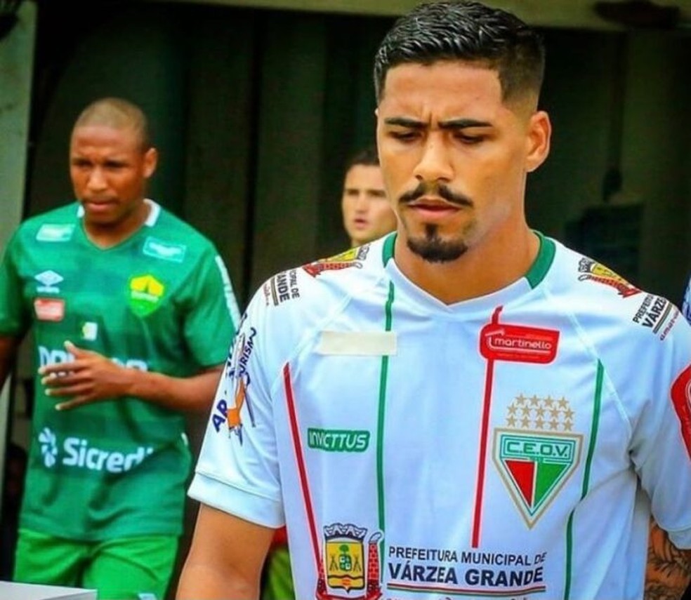 Atacante João Guilherme em ação pelo Operário-VG  — Foto: Divulgação