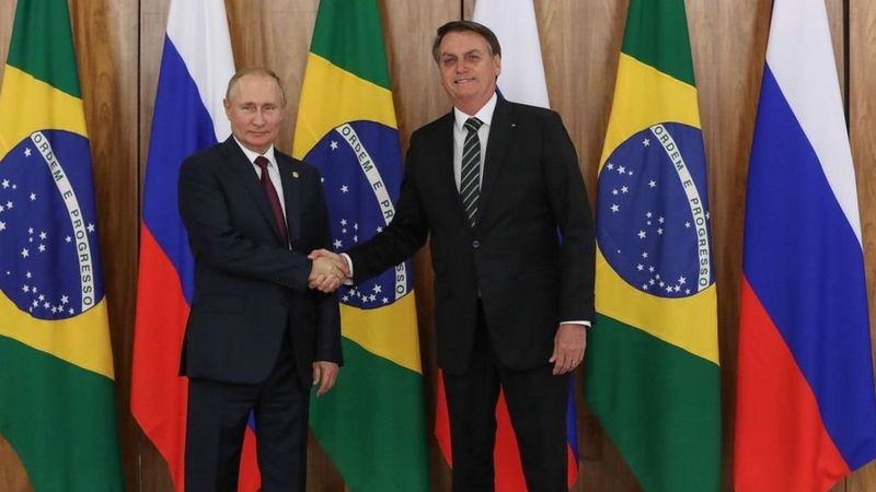 Putin e Bolsonaro já se encontraram anteriormente, em novembro de 2019 (Foto: Marcos Corrêa/PR via BBC News)