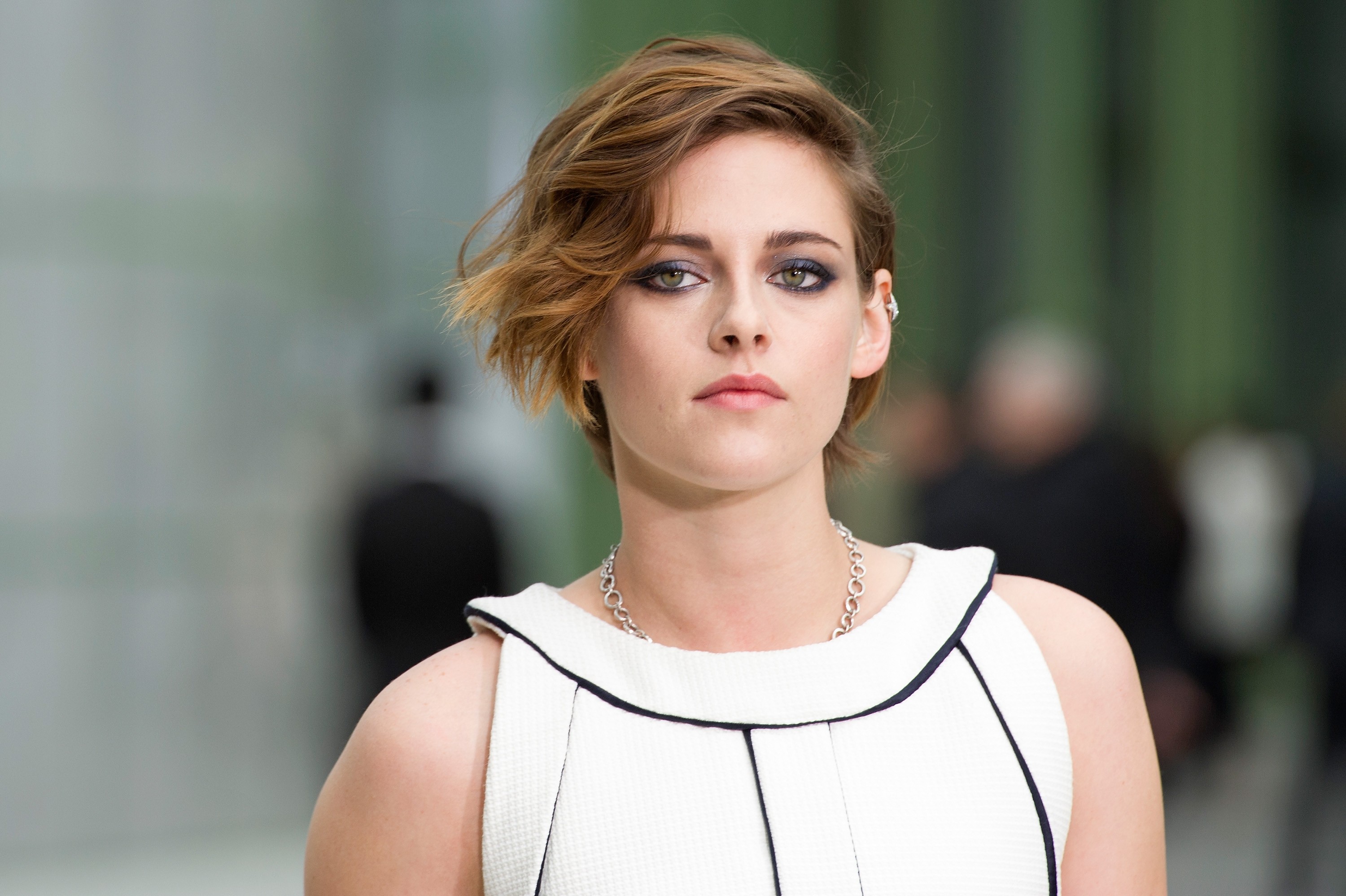 PARIS, FRANCE - JANUARY 27:  Kristen Stewart attends the Chanel show as part of Paris Fashion Week Haute Couture Spring/Summer 2015 at the Grand Palais on January 27, 2015 in Paris, France.  (Photo by Kristy Sparow/Getty Images) (Foto: Getty Images)