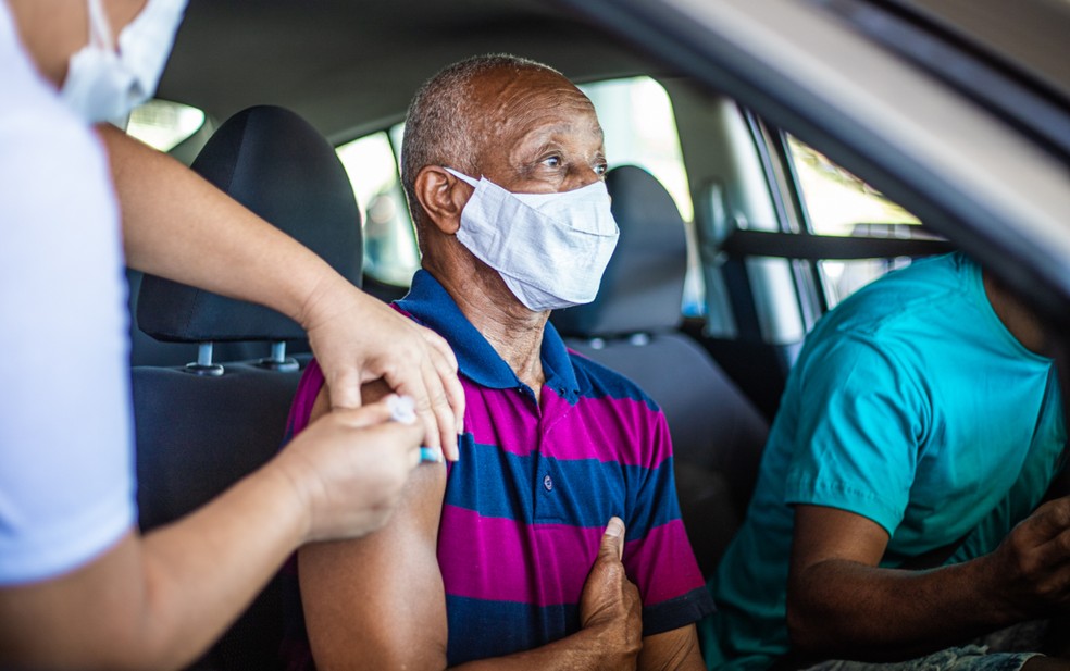 pessoas com 55 anos serao vacinadas contra covid 19 em salvador e segunda dose e retomada bahia g1