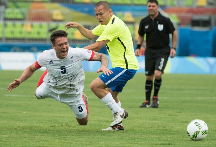 Brasil Grã-Bretanha futebol de 7 Paralimpíada Rio (Foto: Thomas Lovelock / AP)