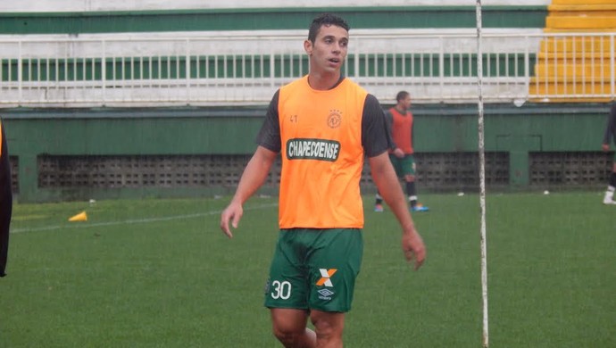 Júnior Timbó Chapecoense (Foto: Laion Espíndula)