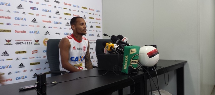 Alan Patrick diz que festa é página virada; meia e Pará serão titulares