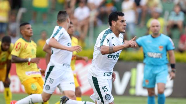 GÃ³mez comemora o gol do Palmeiras