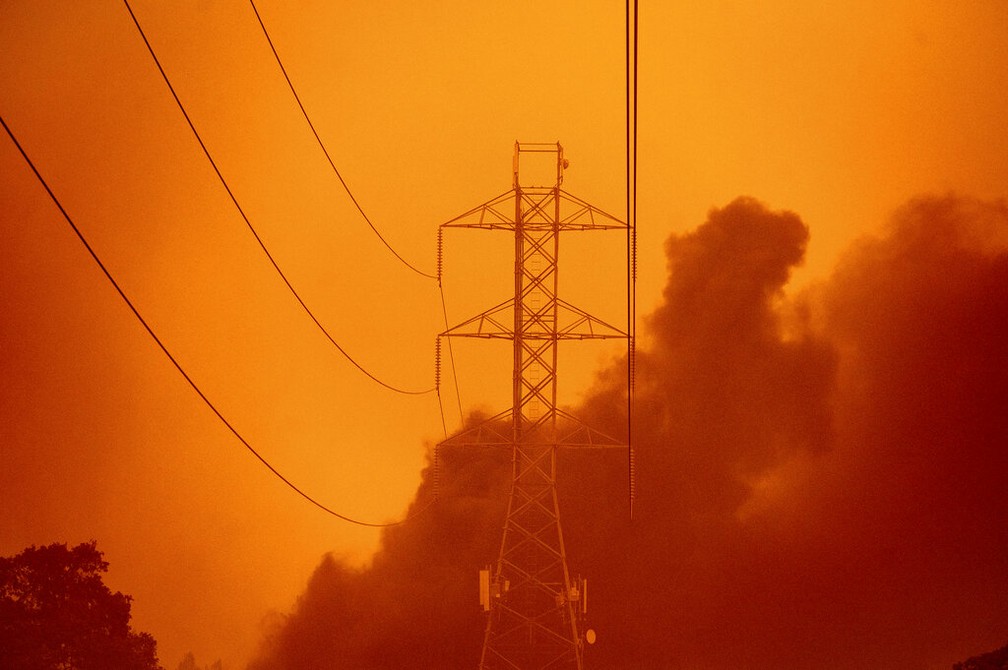 Fumaça de incêndios no norte da Califórnia em setembro de 2020 — Foto: Noah Berger/AP Photo