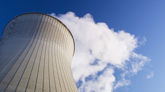 França e 10 países da UE fecham acordo sobre energia nuclear