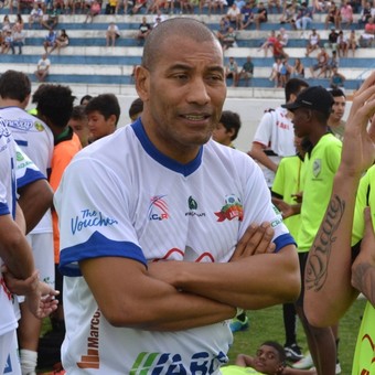 Mauro Silva e Ricardo Goulart no Jogo dos Amigos em Taubaté (Foto: Filipe Rodrigues/GloboEsporte.com) Mauro Silva e Ricardo Goulart no Jogo dos Amigos em Taubaté (Foto: Filipe Rodrigues/GloboEsporte.com)