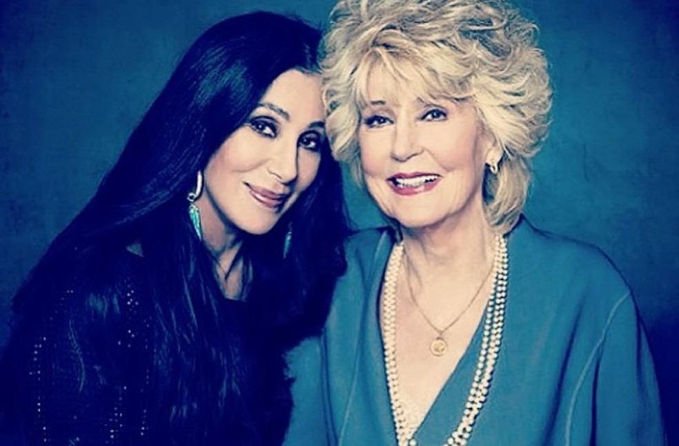 Cher e sua mãe, Georgia Holt. — Foto: Reprodução/Instagram