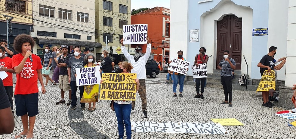 Manifestação Justiça por Moise, em Curitiba — Foto: Victor Hugo/RPC