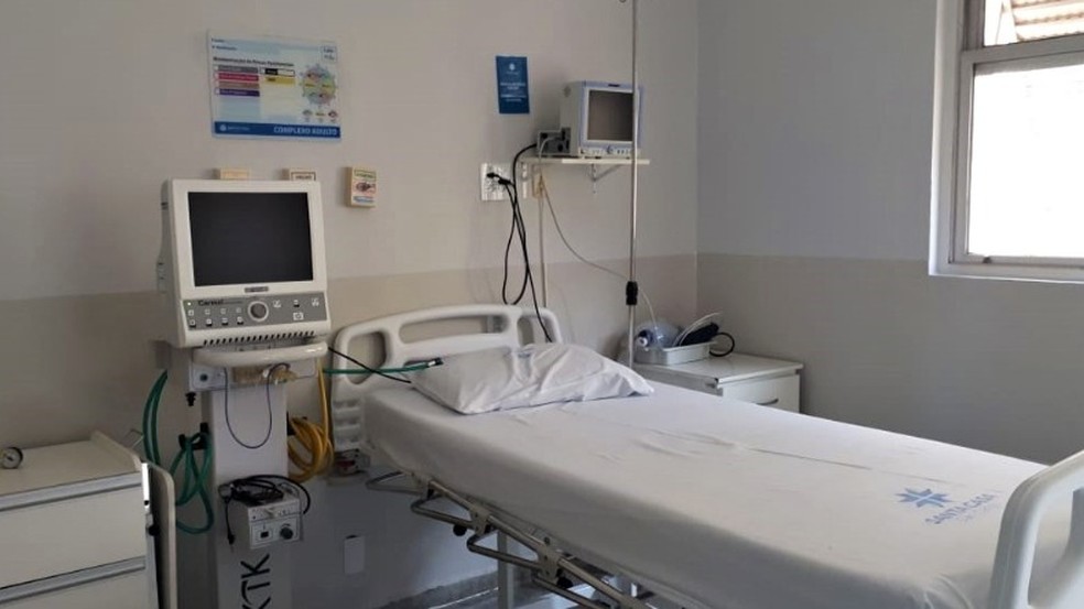 Leitos para pacientes com suspeita criados anteriormente pela Santa Casa de S&atilde;o Carlos &mdash; Foto: Santa Casa de S&atilde;o Carlos/Divulga&ccedil;&atilde;o