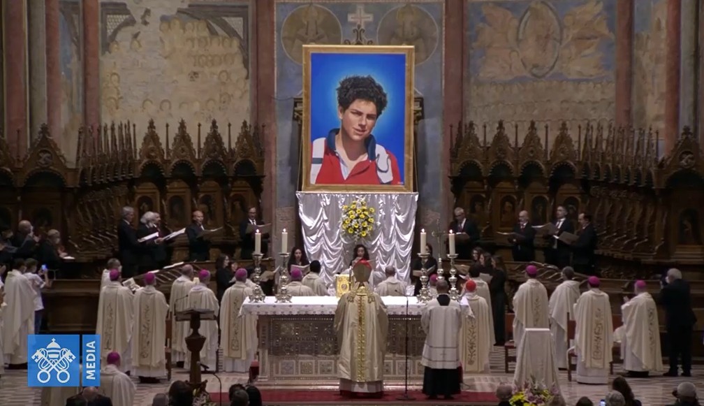 Beatificação do jovem Carlo Acutis. — Foto: Reprodução/Redes sociais