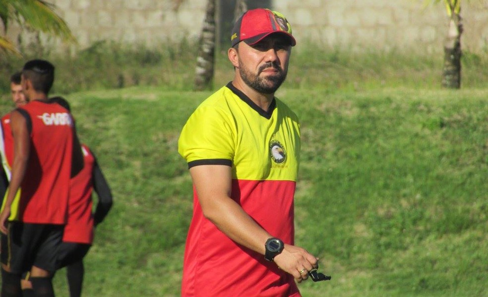 Luizinho Lopes comanda Globo FC em busca do acesso à Série C (Foto: Rhuan Carlos/Divulgação)