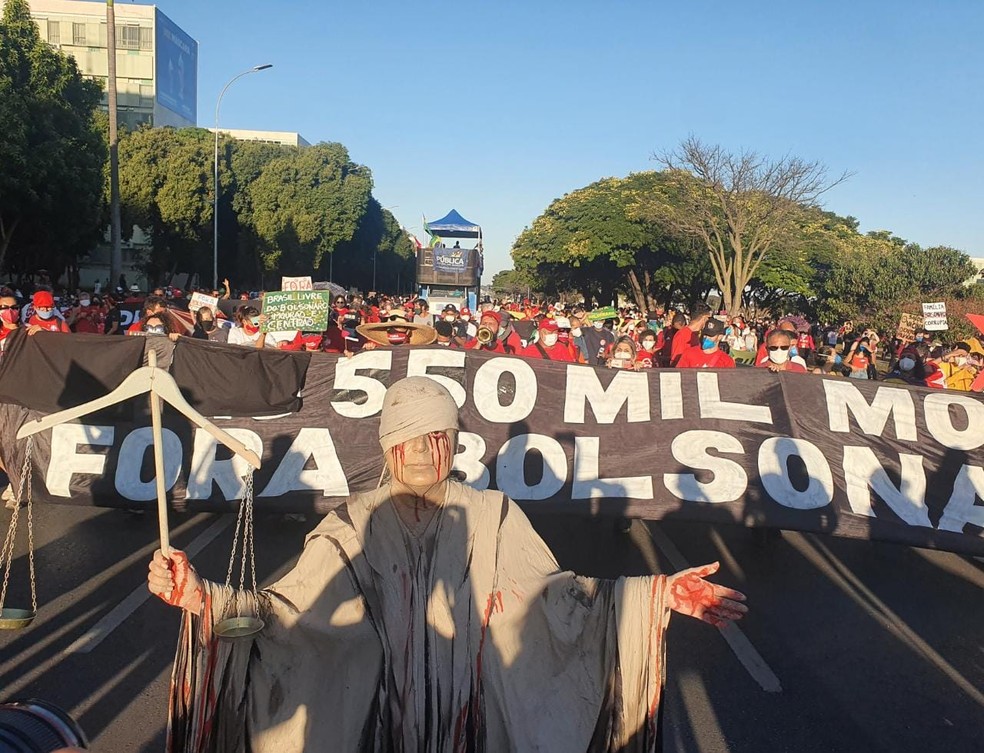 manifestantes protestam contra bolsonaro em brasilia distrito federal g1