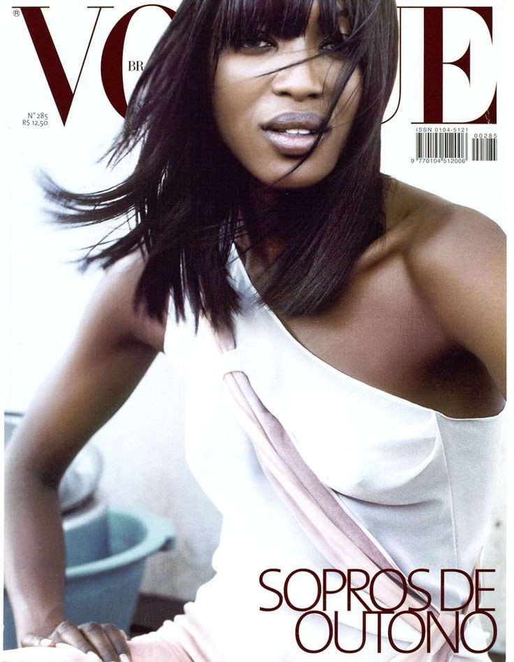 Março 2002: Naomi Campbell fotografada por Daniel Klajmic (Foto: Arquivo Vogue Brasil)
