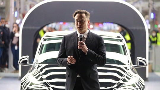Tesla afirma que bateu recorde de vendas em 2022; veja números