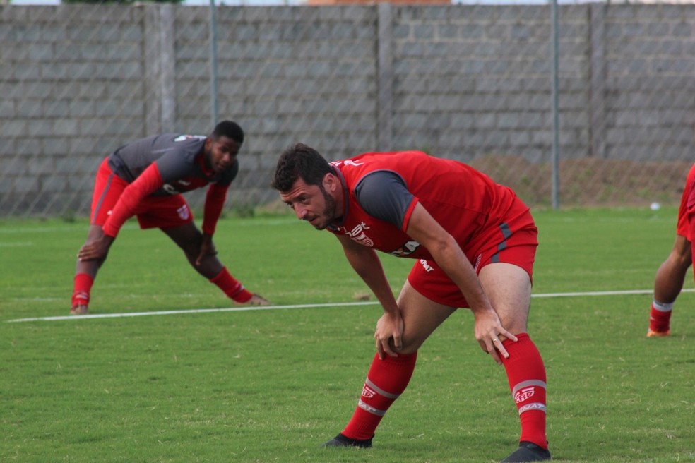 Felipe Menezes está clinicamente recuperado — Foto: Denison Roma / GloboEsporte.com