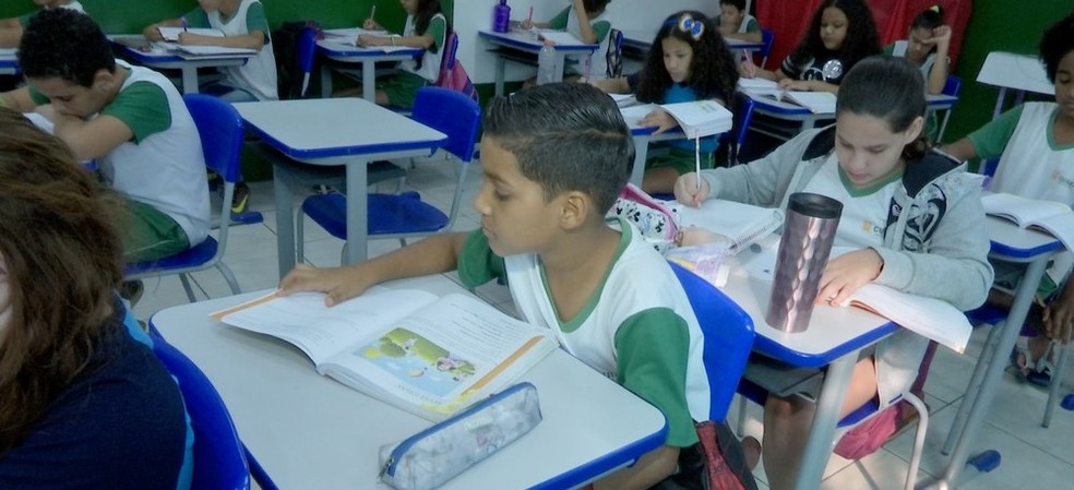 CrianÃ§as aprendem o portuguÃªs  â Foto: TVCA/ReproduÃ§Ã£o