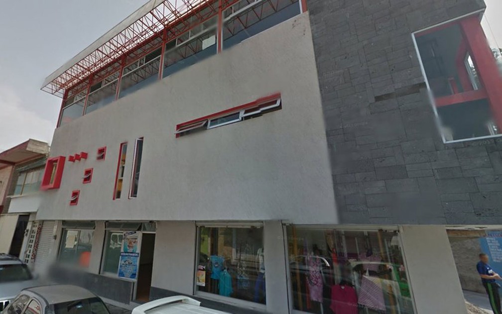 A academia onde ocorreu o crime fica a duas quadras do Palácio Municipal de Ciudad Mendoza — Foto: Reprodução/Google 