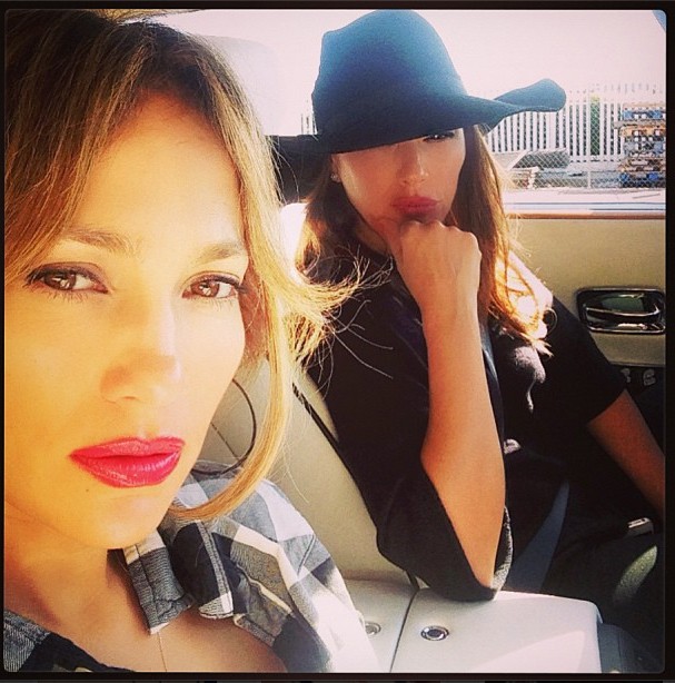 Jennifer Lopez e Leah Remini (Foto: Instagram)