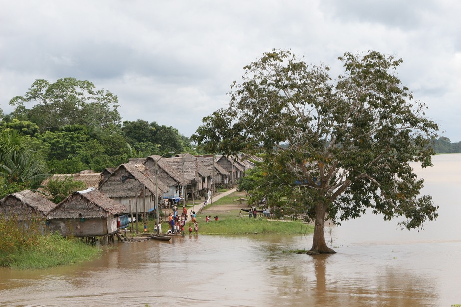 Comunidade indígena na Amazônia