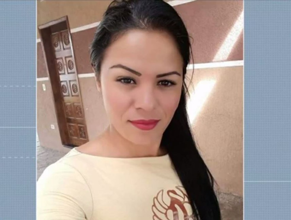 Jocileine Siqueira morreu depois de ser baleada pelo ex-marido, em ParanaguÃ¡, segundo a PolÃ­cia Militar â€” Foto: ReproduÃ§Ã£o/RPC