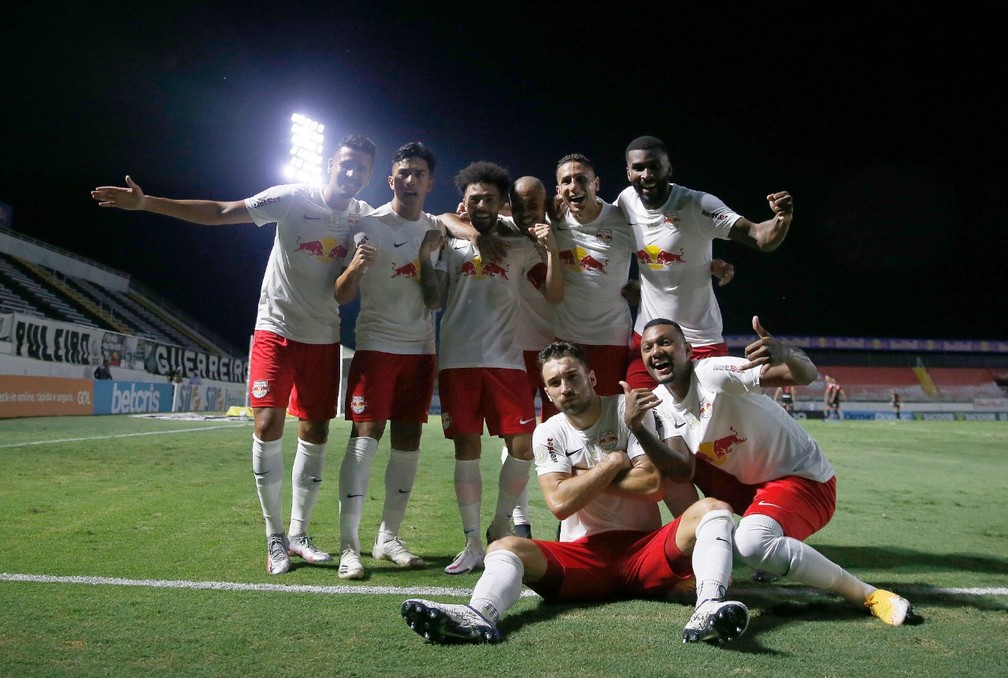 Jogadores do Bragantino comemoram vitória sobre o Atlético-GO — Foto: Ari Ferreira/Red Bull Bragantino