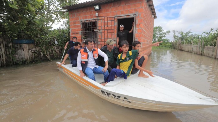 Governo do AM libera R$ 1 milh&atilde;o para socorrer atingidos pela chuva em  Parintins | Amazonas | G1