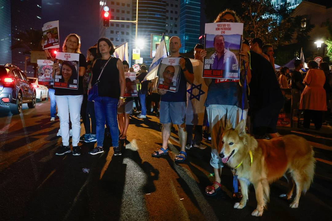 Protesto em Tel Aviv pede a volta dos refns israelenses