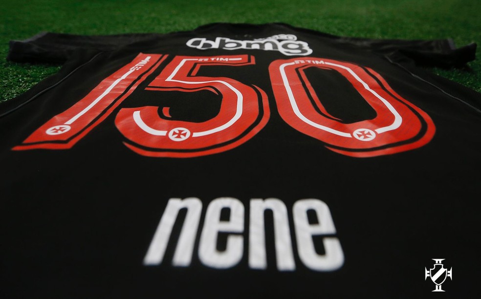 Nenê completou 150 jogos pelo Vasco contra a Portuguesa — Foto: Rafael Ribeiro/Vasco