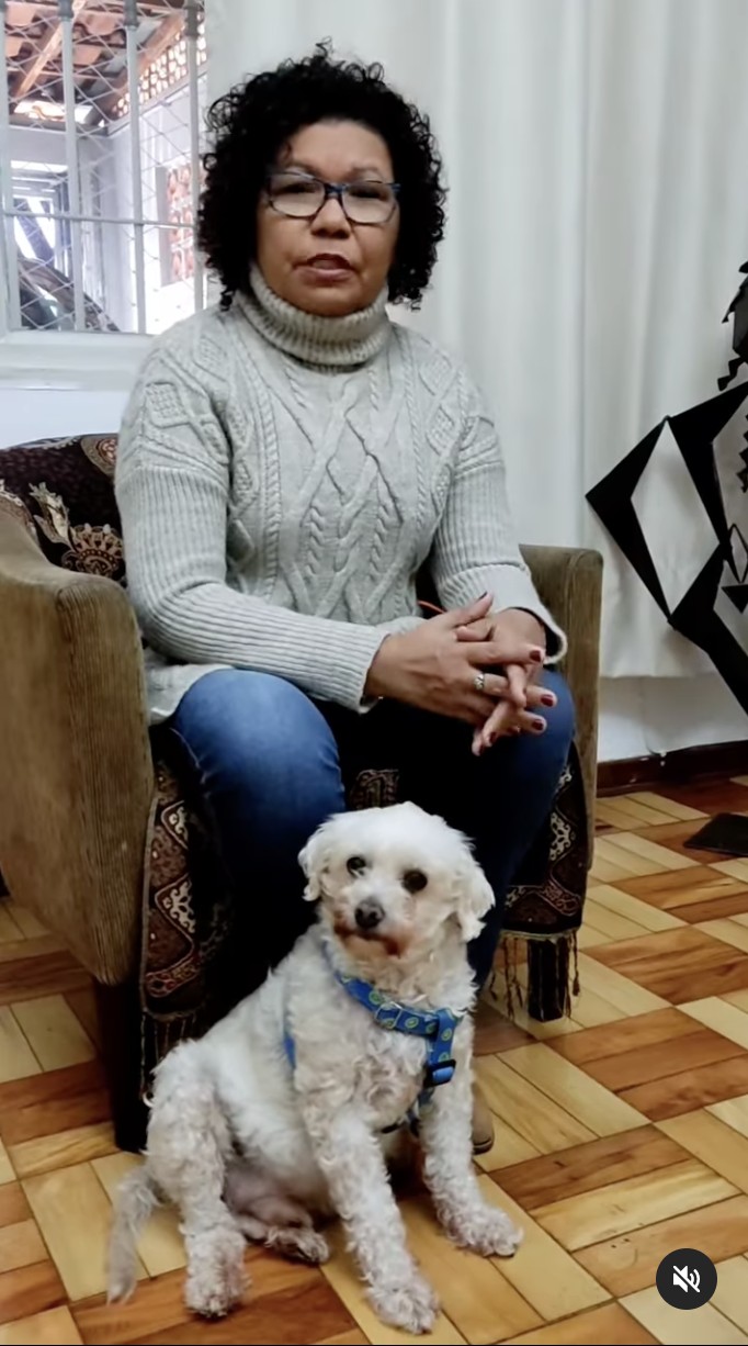 Vera Lúcia e seu cachorro em vídeo no Instagram (Foto: Instagram/ @vera_pstu / Reprodução)